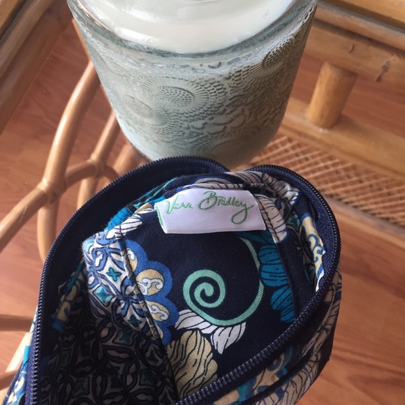 Vera Bradley Wristlet - Picture 5 of 5